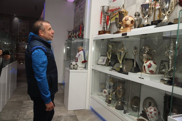 Abdullah Avcı, Trabzonspor müzesini ziyaret etti