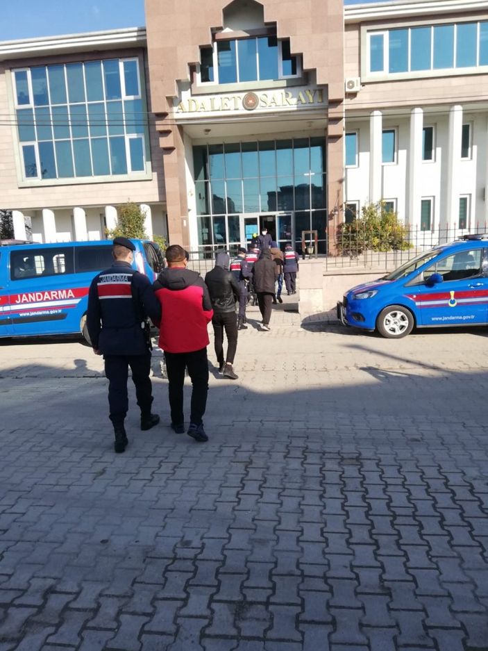 İ Balıkesir'de cinayeti sokağa çıkma yasağını fırsata çevirip çözdüler