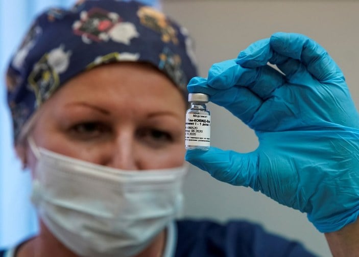 Rusya'da koronavirüs aşısının uygulaması başladı