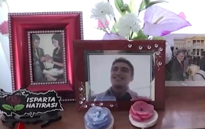 Bolu'da şehit askerin ailesi evlerinin bir odasını oğullarının hatıralarına ayırdı