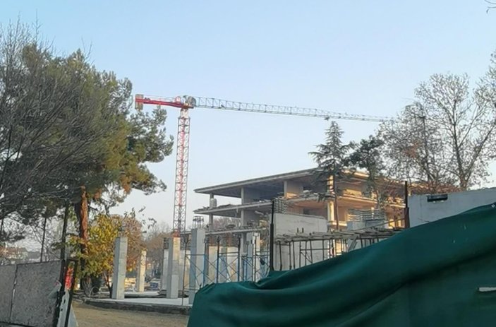 Bursa'da vinç operatörü, 50 metre yükseklikte namaz kıldı