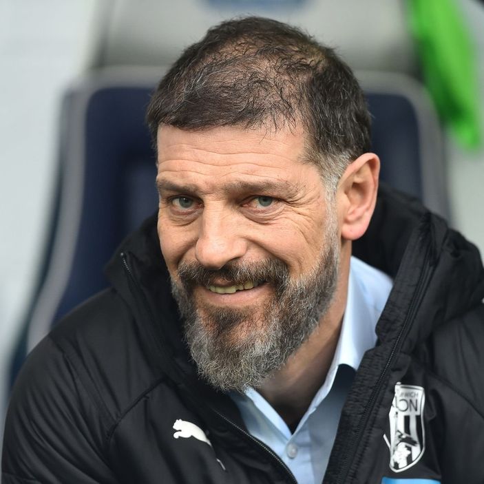 West Bromwich, Slaven Bilic'i gönderiyor