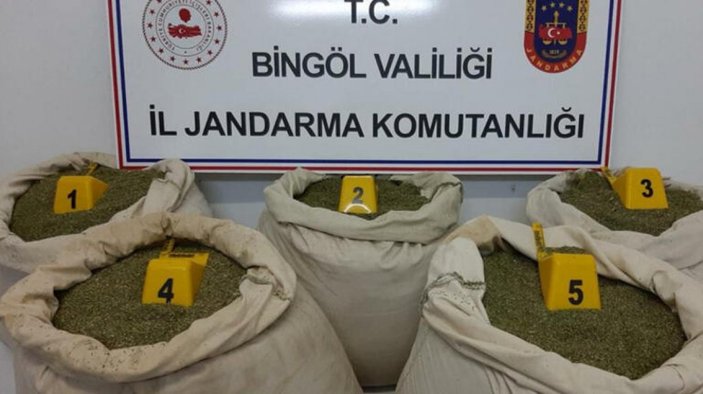 Bingöl'de teröristlere ait sığınaklarda 135 kilo esrar ele geçirildi