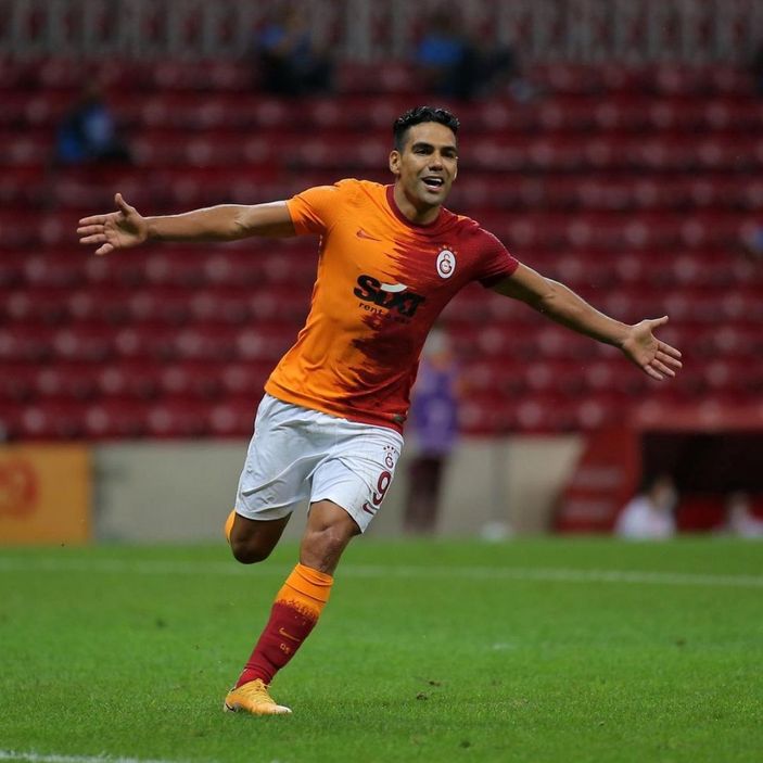 Radamel Falcao: 2 yıl daha sözleşmem var