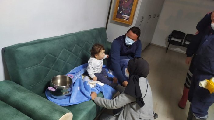 Nevşehir'de 1 yaşındaki bebek düdüklü tencereye sıkıştı