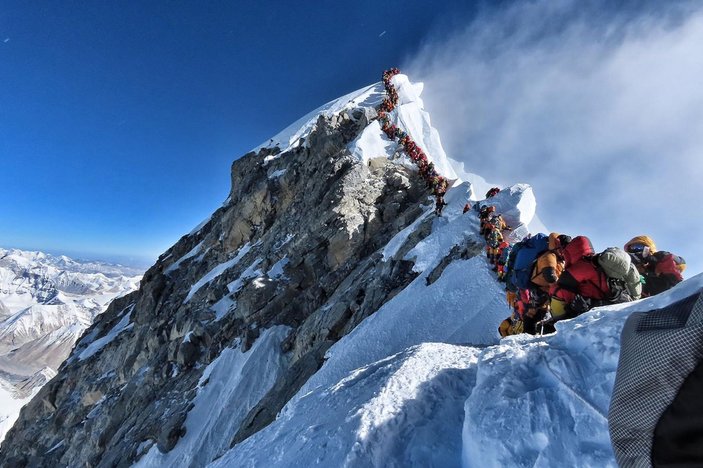 Everest Dağı'nın, 73 santim daha yüksek olduğu belirlendi