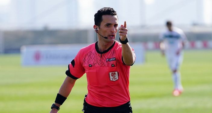 Süper Lig'de 12. haftanın hakemleri