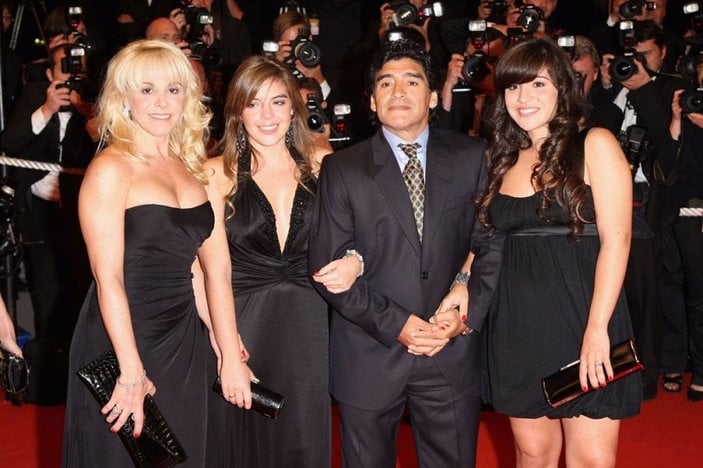 Maradona'nın çocukları miras için kavga ediyor