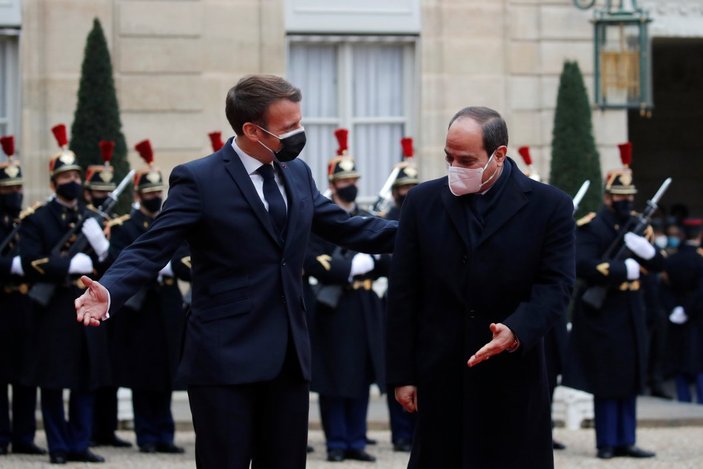Sisi'ye Fransa'da 'onur nişanı' verildi