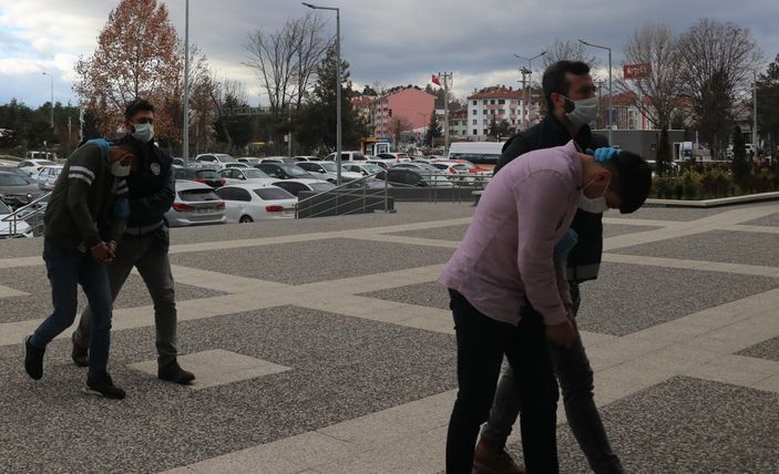 Bolu’da hırsızlık şüphelileri ikinci soygun hazırlığında yakalandı
