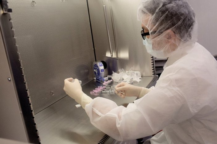 FDA, Pfizer-BioNTech'in aşısına acil kullanım onayı verilmesini tavsiye etti