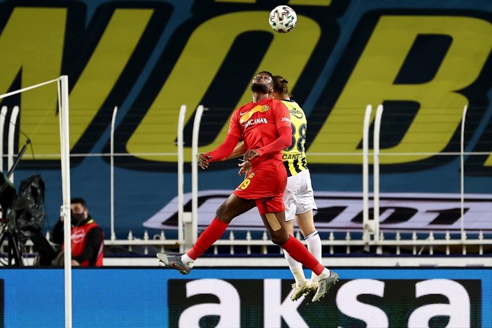 Fenerbahçe Kadıköy'de Yeni Malatya'dan 3 yedi