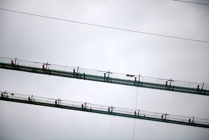Çanakkale Boğazı, köprü çalışmaları nedeniyle gemi geçişlerine kapatıldı
