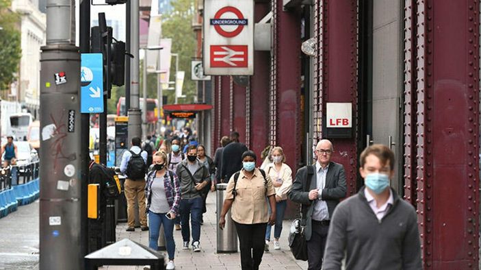 İngiltere ekonomik krizle karşı karşıya