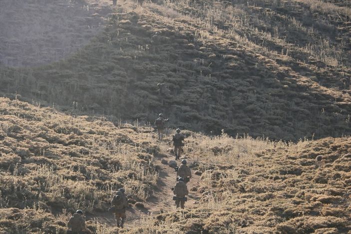 Siirt'te PKK'ya ait 6 barınak ve sığınak ele geçirildi
