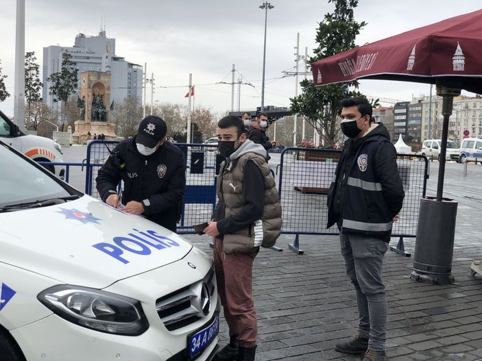 i Kısıtlamada Bağcılar'dan Taksim'e gezmeye geldi: Sıkıldım