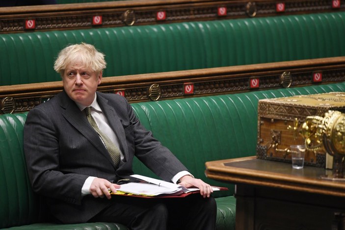 Boris Johnson, halkını Noel kutlamaları konusunda uyardı