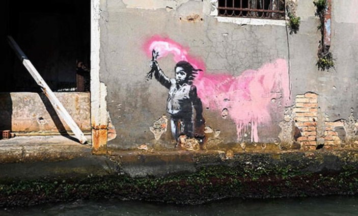 Banksy kimdir? Duvar ressamı Banksy gerçek adı nedir? Banksy duvar resimleri..