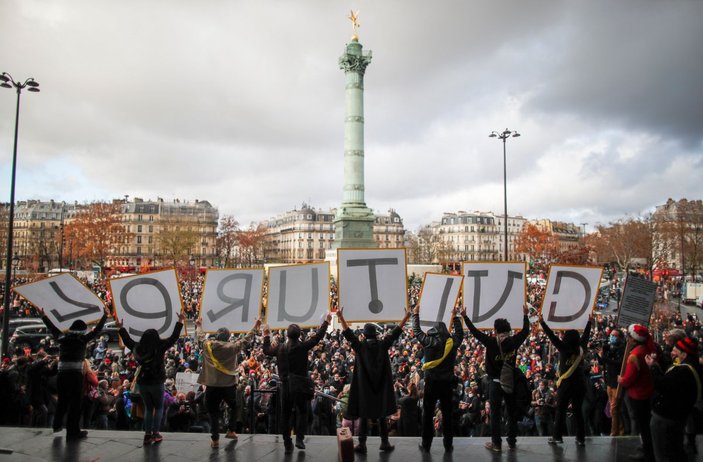 Fransa protesto