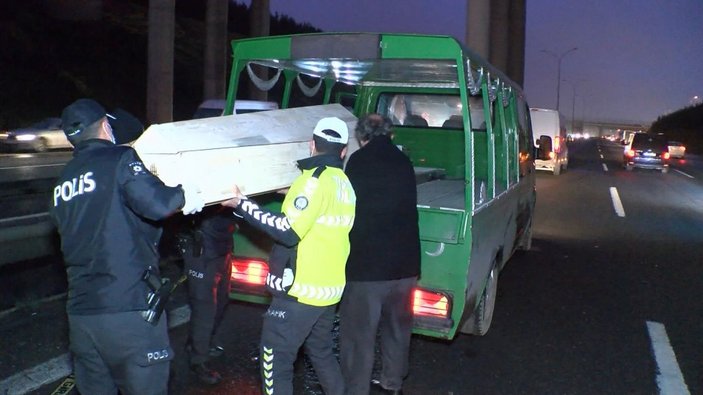 Sultanbeyli’de minibüsün çarptığı yaya hayatını kaybetti