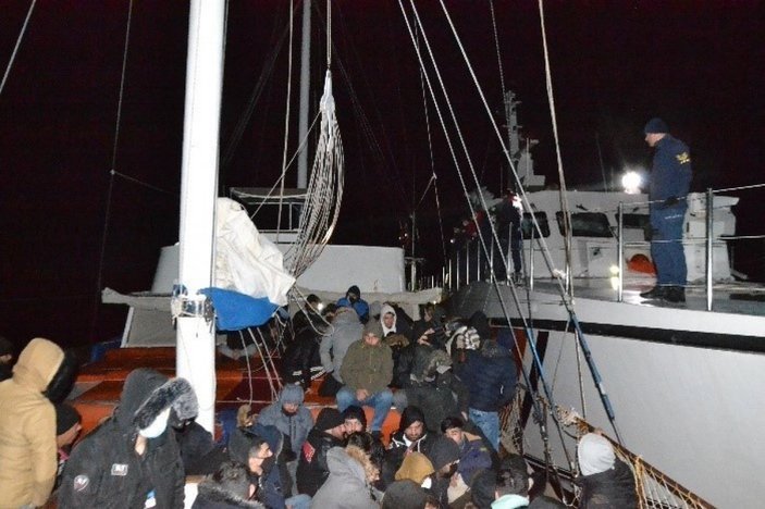 İzmir'de 175 göçmen yakalandı