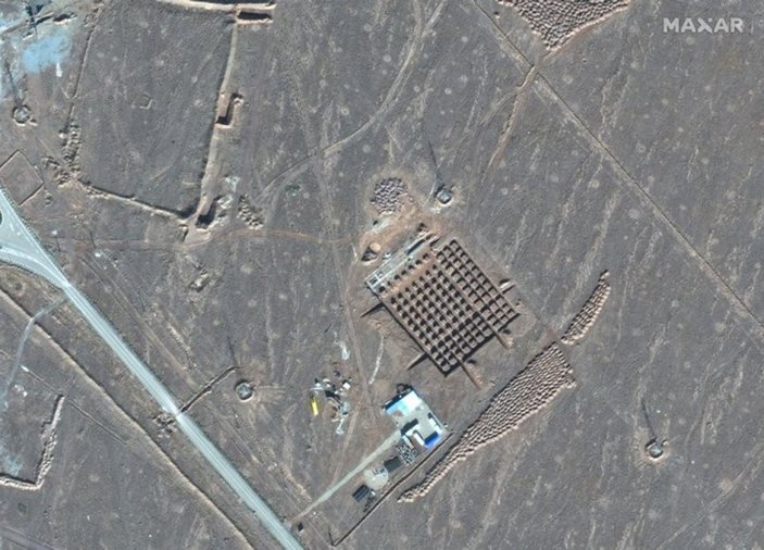 İran yer altına nükleer tesis inşa ediyor iddiası