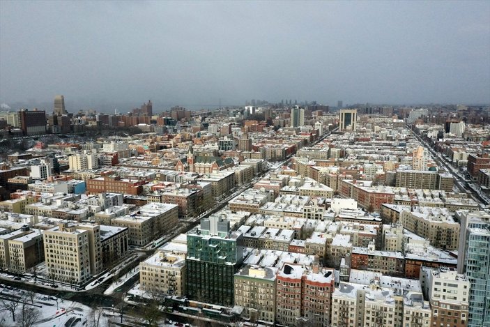 New York'ta kar yağışı sonrası şehir beyaza büründü