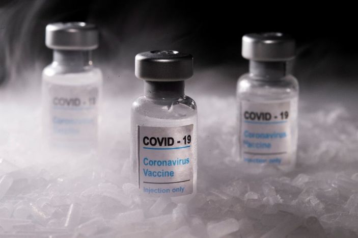 Moderna'nın aşısını, FDA tavsiye etti