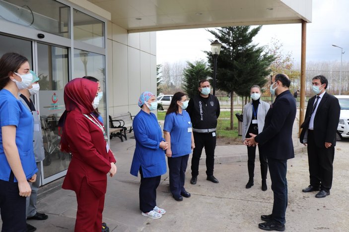 Samsun'da hastaneyi yakmak isteyen hastayı durduran hemşirelere teşekkür