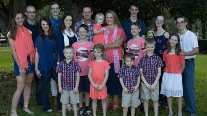 Avustralya'da 16 çocuklu ailenin Noel hazırlığı