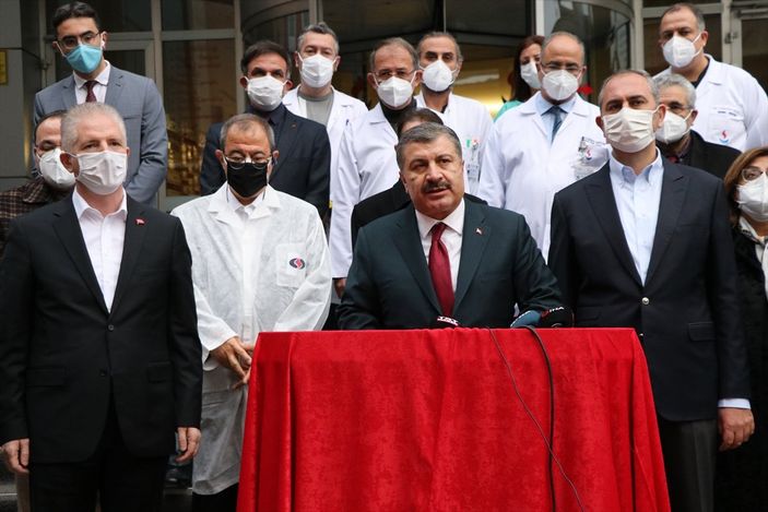 a Fahrettin Koca ve Abdulhamit Gül'den Gaziantep'te açıklama