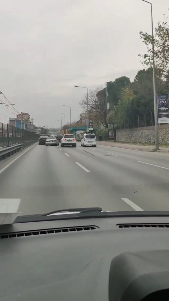 Bursa'da makas atan iki sürücüye ceza