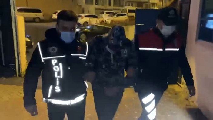 Kağıthane’de kavga ihbarına giden polis evde uyuşturucu buldu