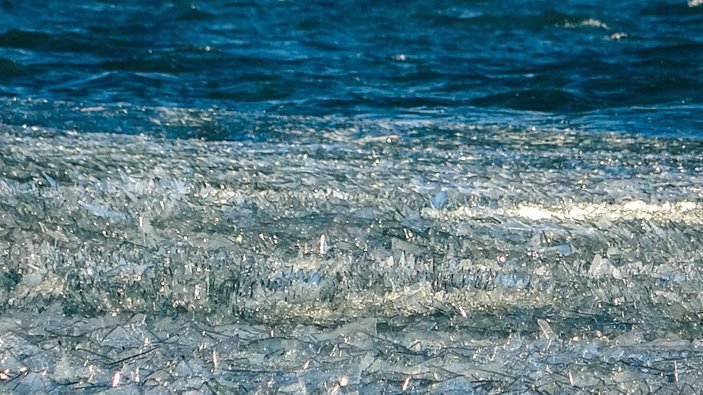 Çıldır Gölü'nde kutupları aratmayan görüntüler