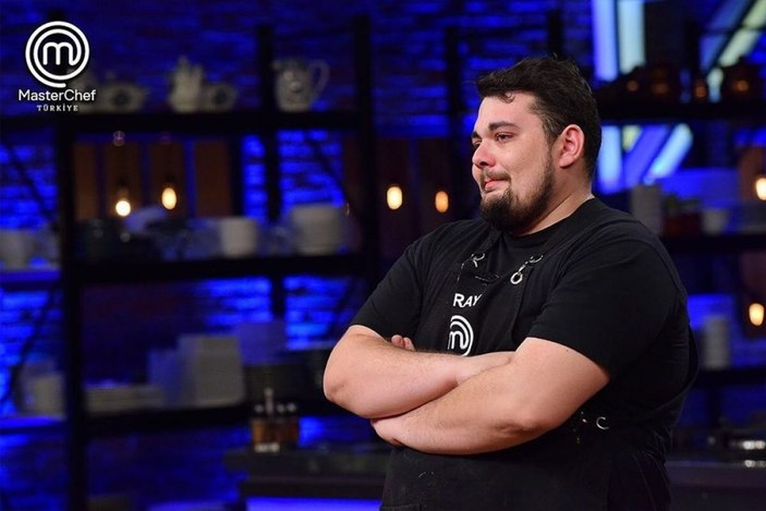 MasterChef Eray kimdir? MasterChef’ten elenen Eray Aksungur hayatı ve kariyeri..