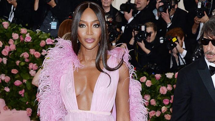 Naomi Campbel'dan sağlıkçılara jest