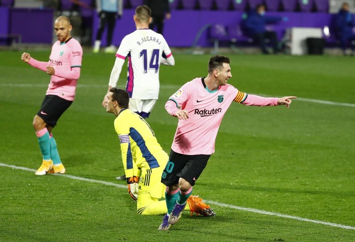 Lionel Messi, Pele'nin gol rekorunu kırdı