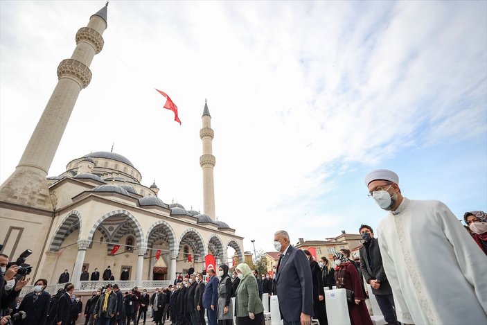 Semiha Yıldırım Külliyesi ve Hicret Camisi açıldı