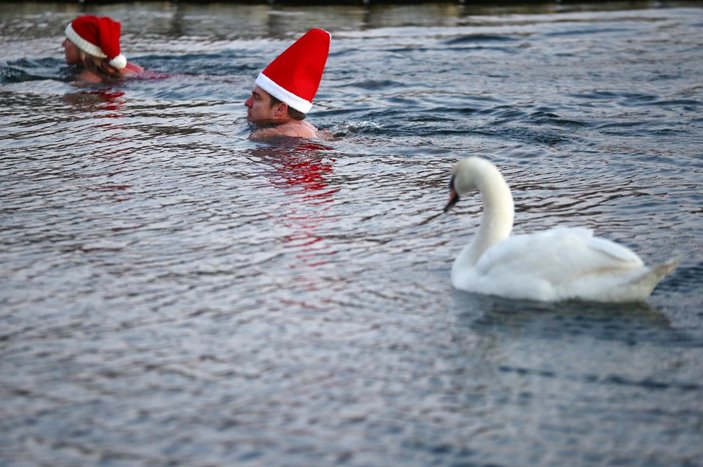 İngilizler, Noel için soğuk suya girdi