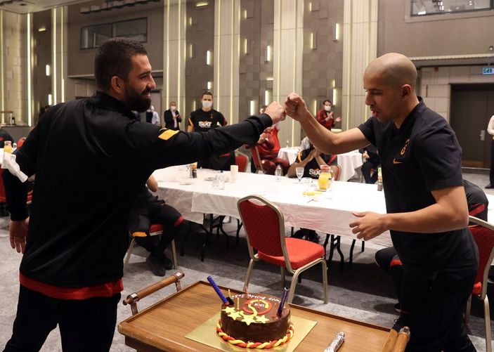 Sofiane Feghouli'nin doğum günü kutlandı