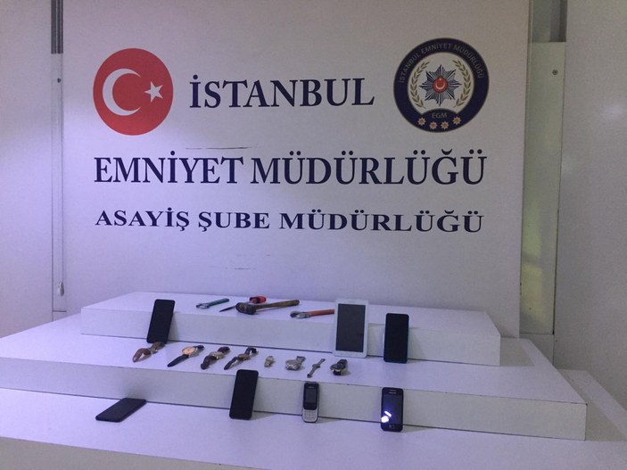 İstanbul ve Kuşadası'nda çok sayıda hırsızlık yapan 4 şüpheli yakalandı