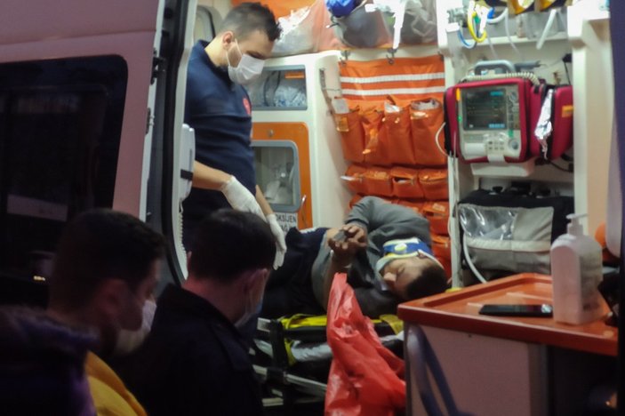 Zeytinburnu'nda polisten kaçan hırsıza otomobil çarptı