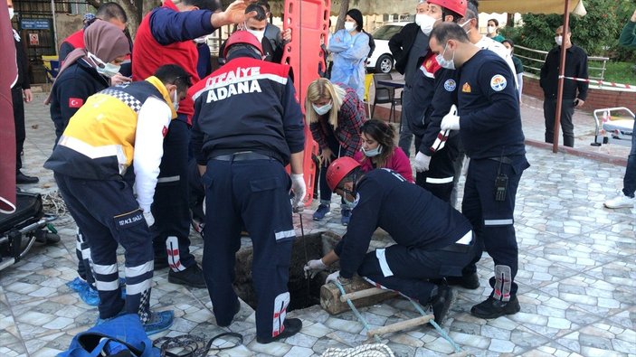 Adana hamile kadın kanalizasyon çukuruna düştü