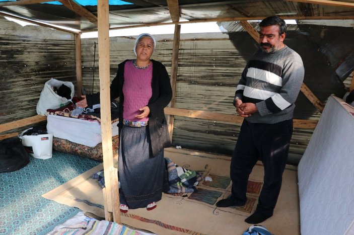 Adana'da evleri yanan ailenin kaldığı çadırı soydular