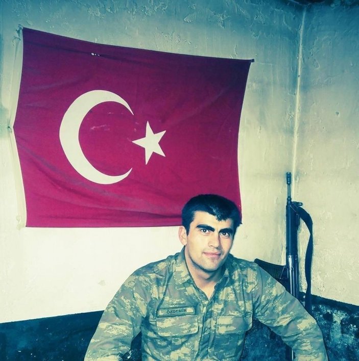 Piyade Sözleşmeli Er Ali Özdemir'in ailesi acı haberi aldı