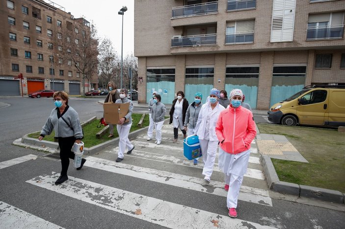 İspanya, koronavirüs aşısını reddedenleri kayıt altına alacak
