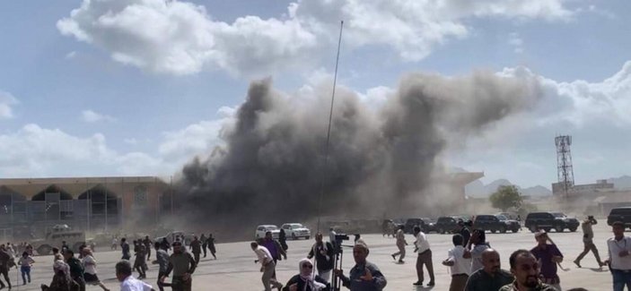 Yemen’deki Aden Havaalanı’nda büyük bir patlama meydana geldi