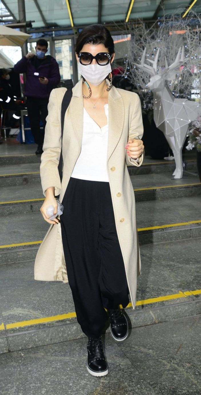 Beren Saat'in sokak tarzı