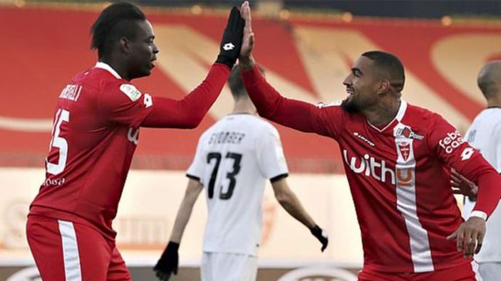 Mario Balotelli ilk maçında gol attı