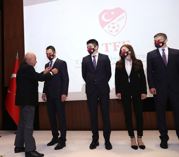 FIFA kokartı alan Türk hakemleri